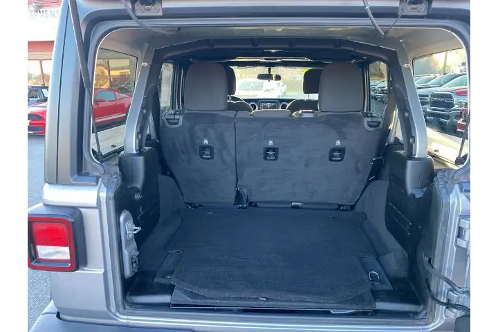 $22545 : Jeep Wrangler Unlimited 2019 image 9