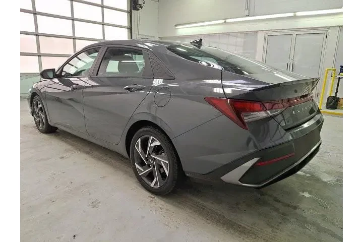 $22900 : Hyundai ELANTRA 2025 SEL Spo image 4