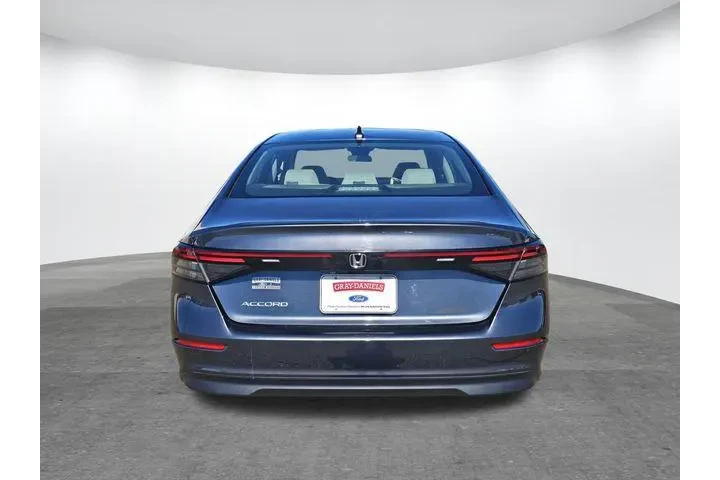 $25200 : Honda Accord 2024 LX 4dr Sed image 5