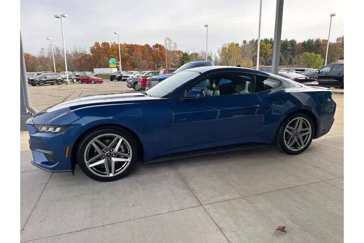 $29900 : Ford Mustang 2024 EcoBoost P image 4