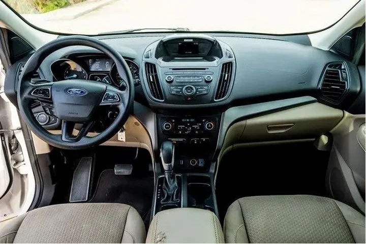 $9872 : Ford Escape 2018 SE 4dr SUV image 6