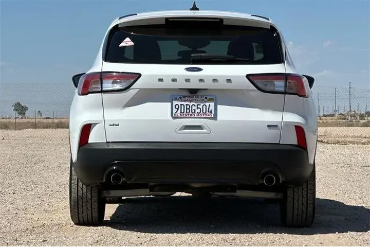 $19976 : Ford Escape Hybrid 2022 SE 4 image 5