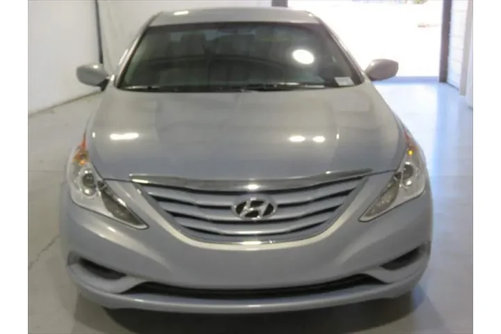 $10877 : Hyundai SONATA 2011 GLS 4dr image 2