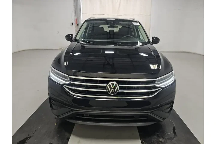 $21990 : Volkswagen Tiguan 2024 Wolfs image 2