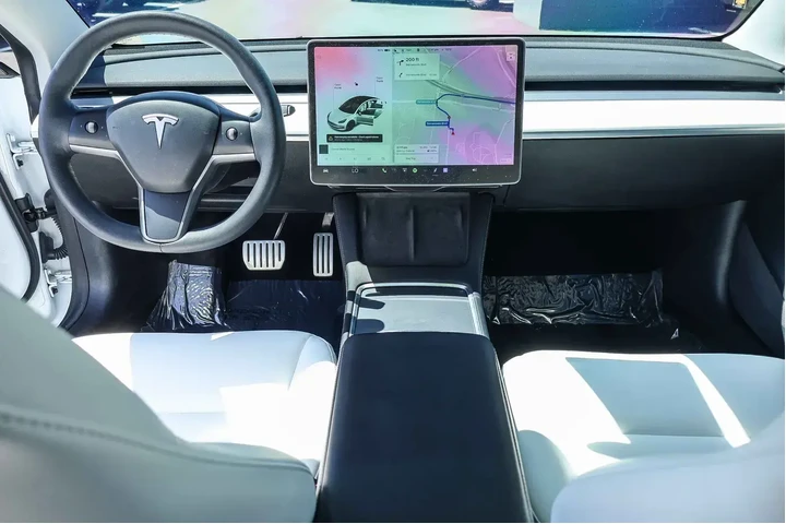 $29000 : Tesla Model 3 2022 AWD Perfo image 8