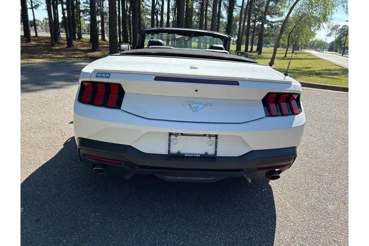 $37472 : Ford Mustang 2025 EcoBoost 2 image 4
