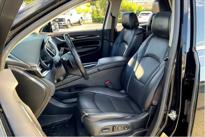 $24602 : Buick Enclave 2021 Avenir 4d image 7