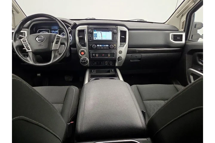 $23998 : Nissan Titan 2018 4x4 SV 4dr image 9