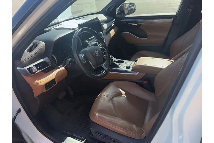 $33998 : Toyota Highlander 2020 AWD P image 2