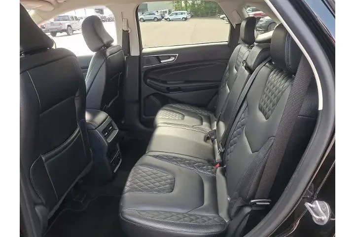 $26498 : Ford Edge 2024 AWD Titanium image 10