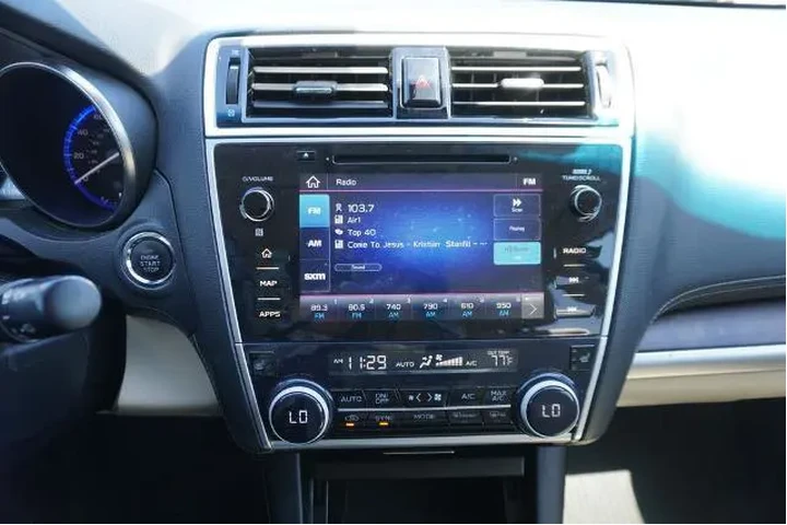 $17888 : Subaru Outback 2019 AWD 2.5i image 8