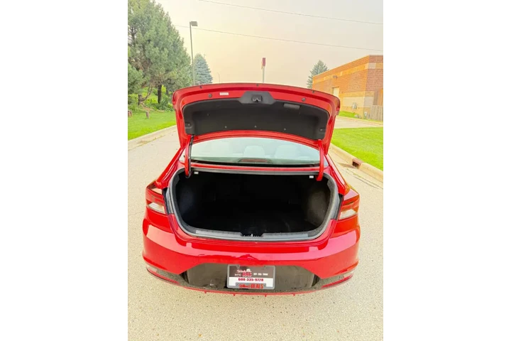 $9990 : 2019 Elantra SEL image 5