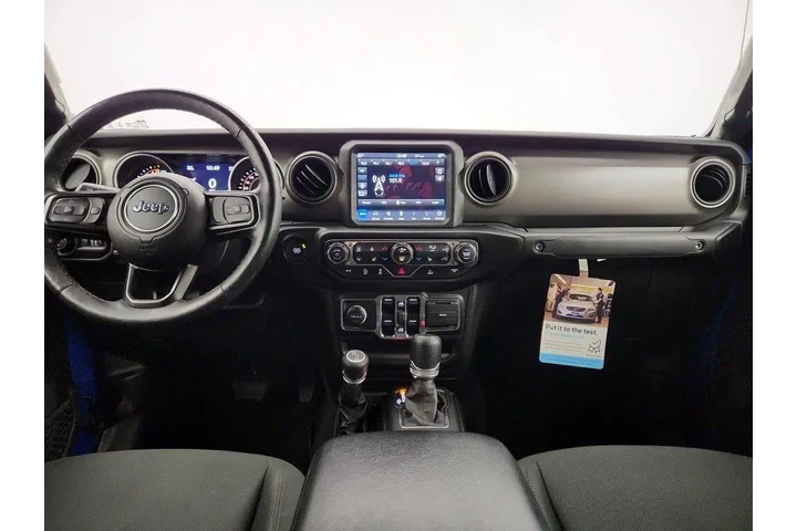 $30998 : Jeep Gladiator 2022 4x4 Will image 9