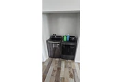 $2100 : Se Renta Una Casita / ADU thumbnail
