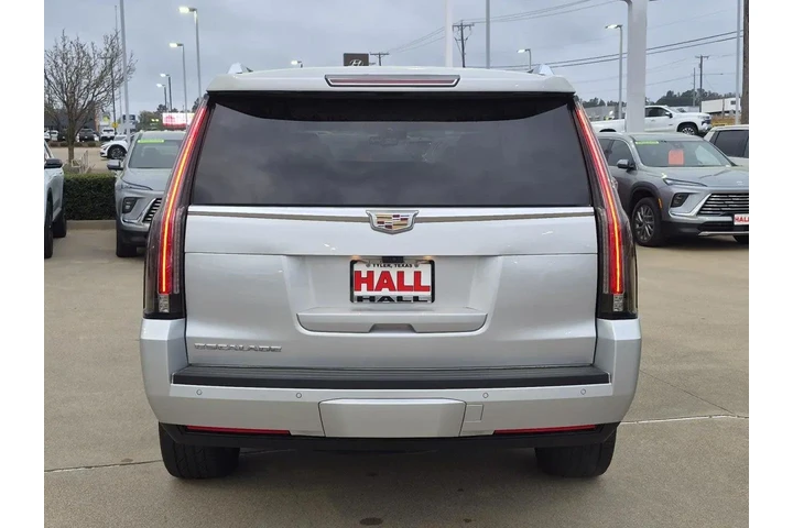 $30859 : Cadillac Escalade 2020 4x4 P image 5