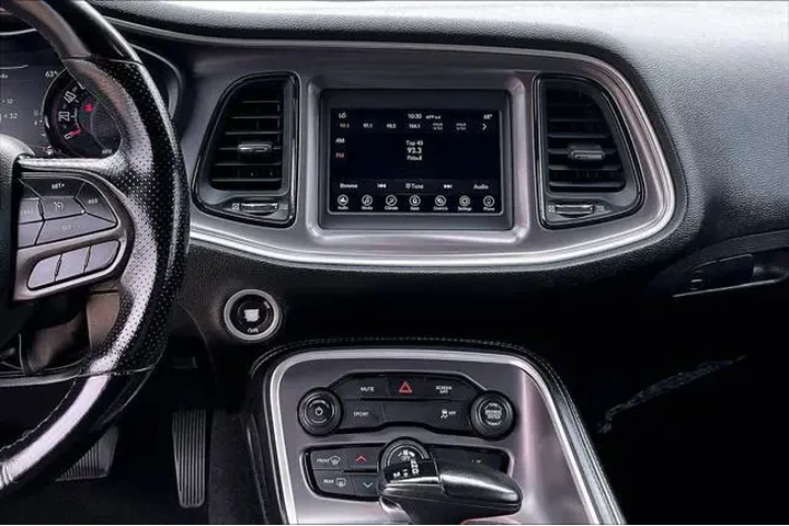 $21798 : Dodge Challenger 2021 SXT 2d image 5