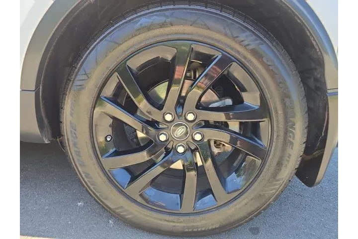 $18995 : Land Rover Discovery 2018 AW image 6