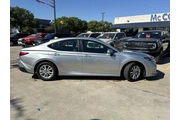 $26984 : Toyota Camry 2025 LE 4dr Sed thumbnail