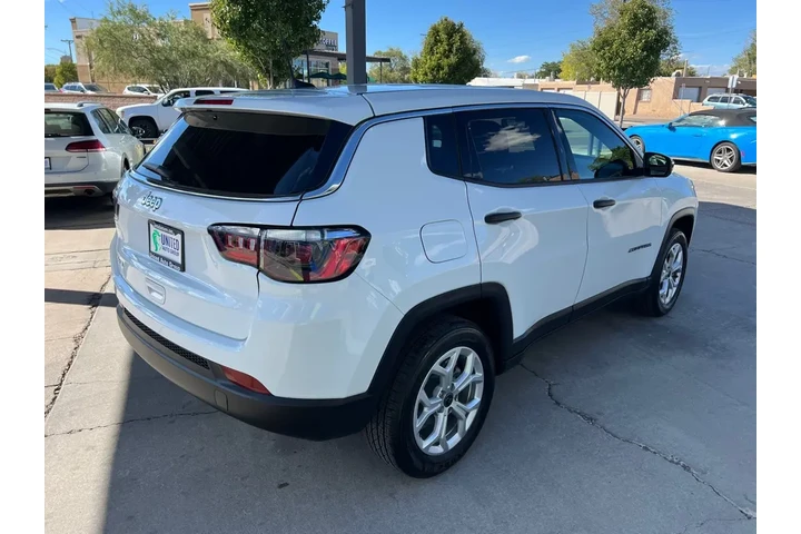 2025 Compass Sport image 5