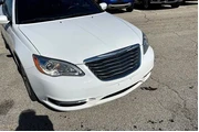 $9495 : Chrysler 200 2012 Touring 2d thumbnail