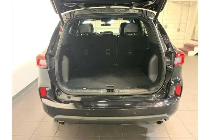 $25988 : Ford Escape 2023 AWD ST-Line image 10