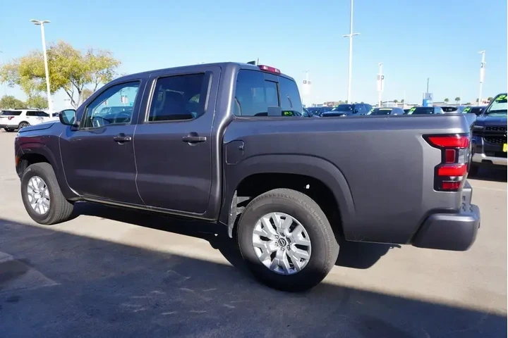 $32488 : Nissan Frontier 2024 4x4 S 4 image 4