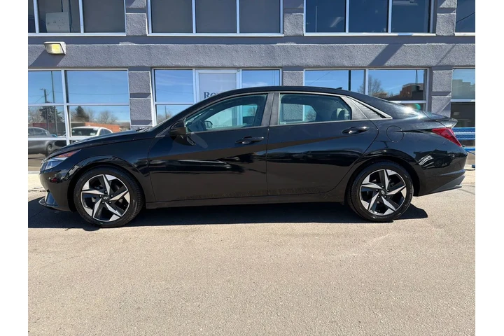 $15995 : 2023 Elantra SEL image 5