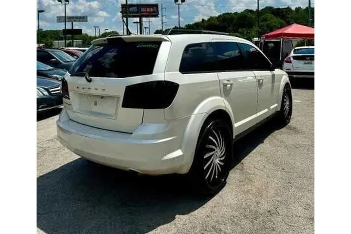 $6900 : 2017 Journey SE image 6
