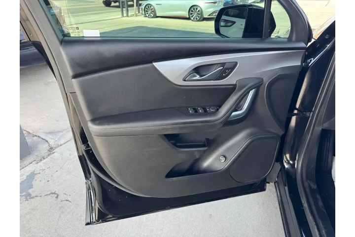 2021 Blazer 2LT image 10