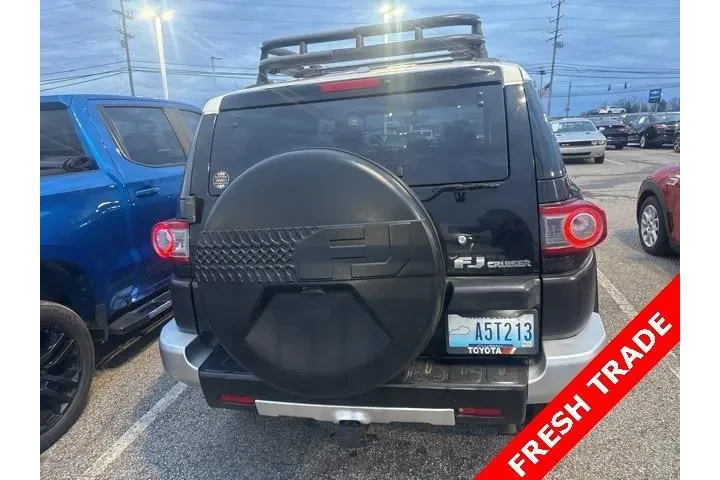 $23487 : Toyota FJ Cruiser 2014 4x4 4 image 5