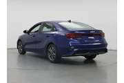 $19998 : Kia Forte 2023 LXS 4dr Sedan thumbnail