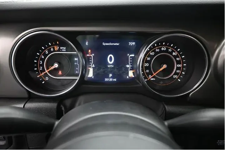 $34998 : Jeep Gladiator 2023 4x4 Spor image 3