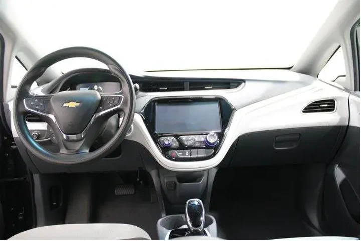 $13987 : Chevrolet Bolt EV 2020 LT 4d image 2