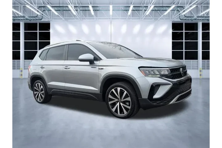 $16995 : Volkswagen Taos 2022 SE 4dr image 1