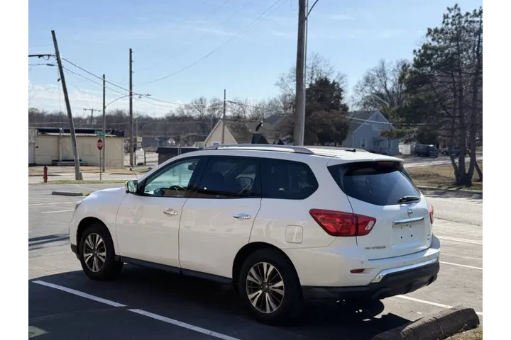 $6999 : 2018 Pathfinder SL image 7