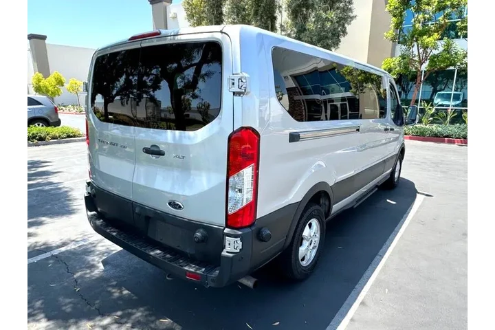2020 Transit 350 Van Low Roof image 5