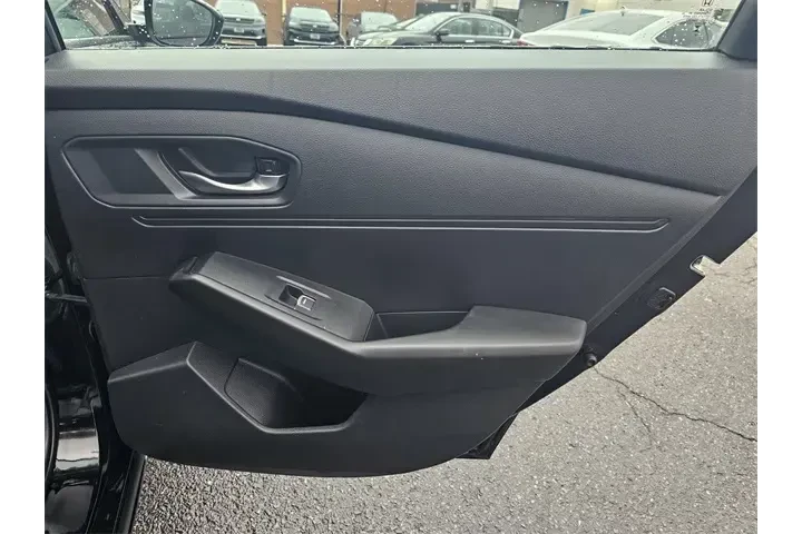 $27000 : Honda Accord Hybrid 2023 Spo image 10