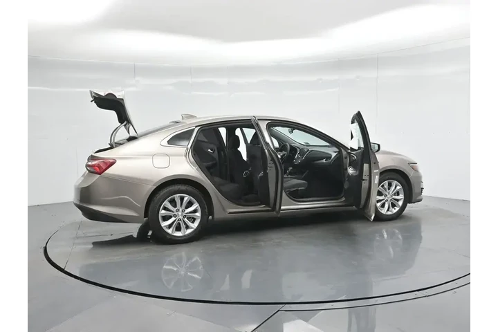 $15100 : Chevrolet Malibu 2022 LT 4dr image 5