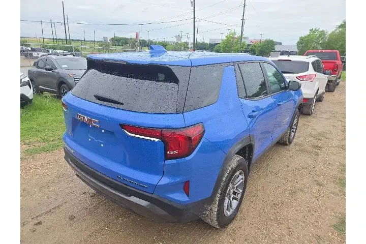 $32075 : GMC Terrain 2026 Elevation 4 image 5