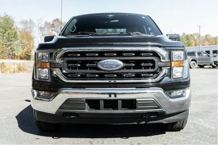 $37863 : Ford F-150 2023 4x4 XLT 4dr image 6