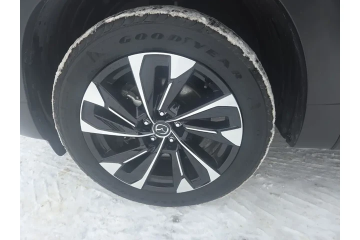 $37498 : 2025 CX-50 Hybrid Premium Plus image 9