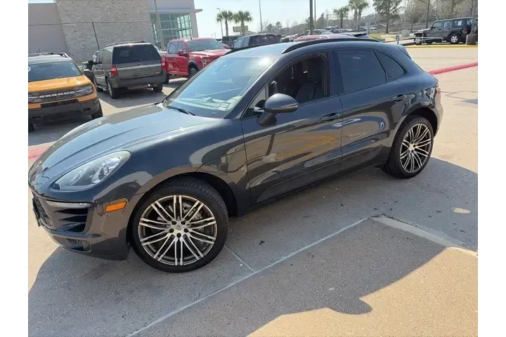 $24405 : Porsche Macan 2017 AWD S 4dr image 2