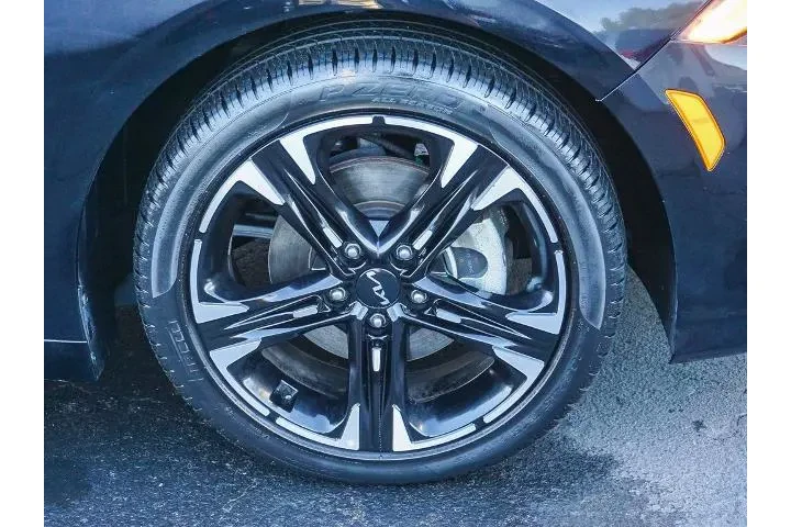 $25171 : Kia K5 2023 GT-Line 4dr Seda image 10