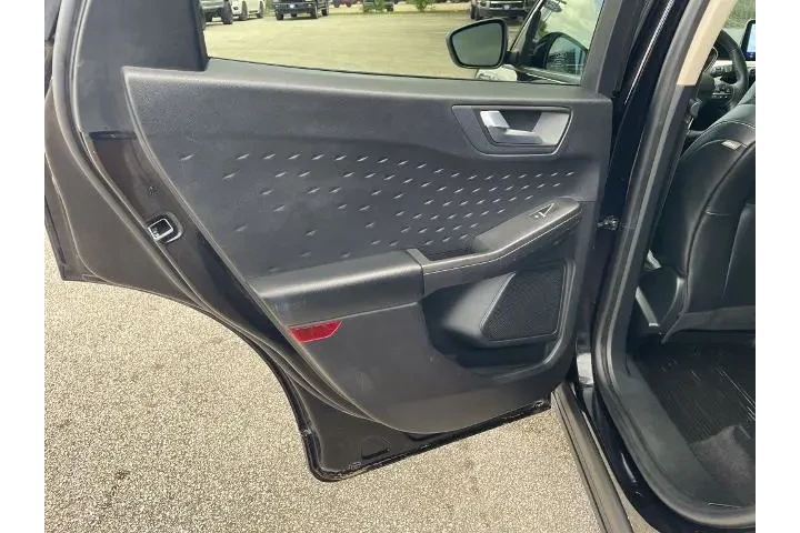 $15357 : Ford Escape 2020 SEL 4dr SUV image 10