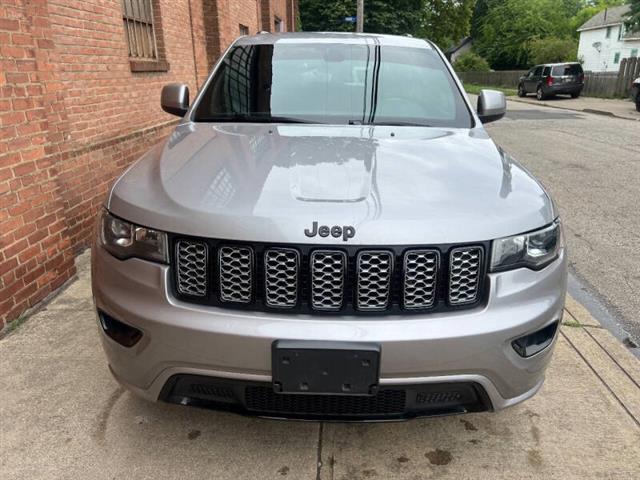 $18000 : 2017 Grand Cherokee Altitude image 7