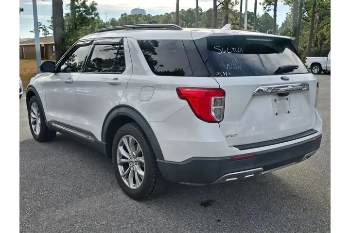 $18991 : Ford Explorer 2020 XLT 4dr S image 5