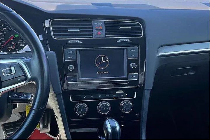 $16000 : Volkswagen Golf GTI 2018 S 4 image 9