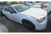$26400 : Chrysler 300 2022 Touring 4d thumbnail