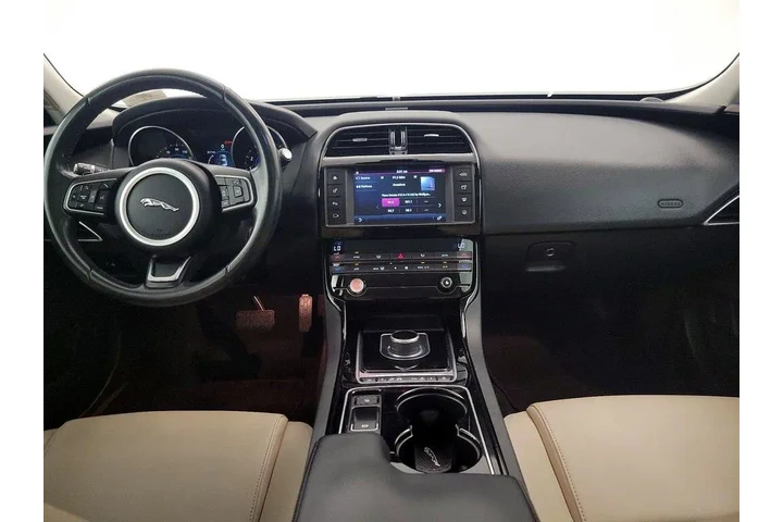 $14998 : Jaguar XE 2017 25t Premium 4 image 9