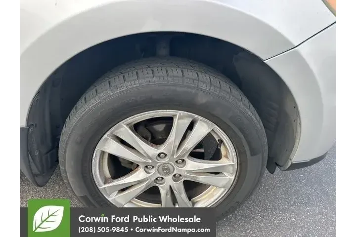 $6500 : Hyundai SANTA FE 2011 AWD SE image 4